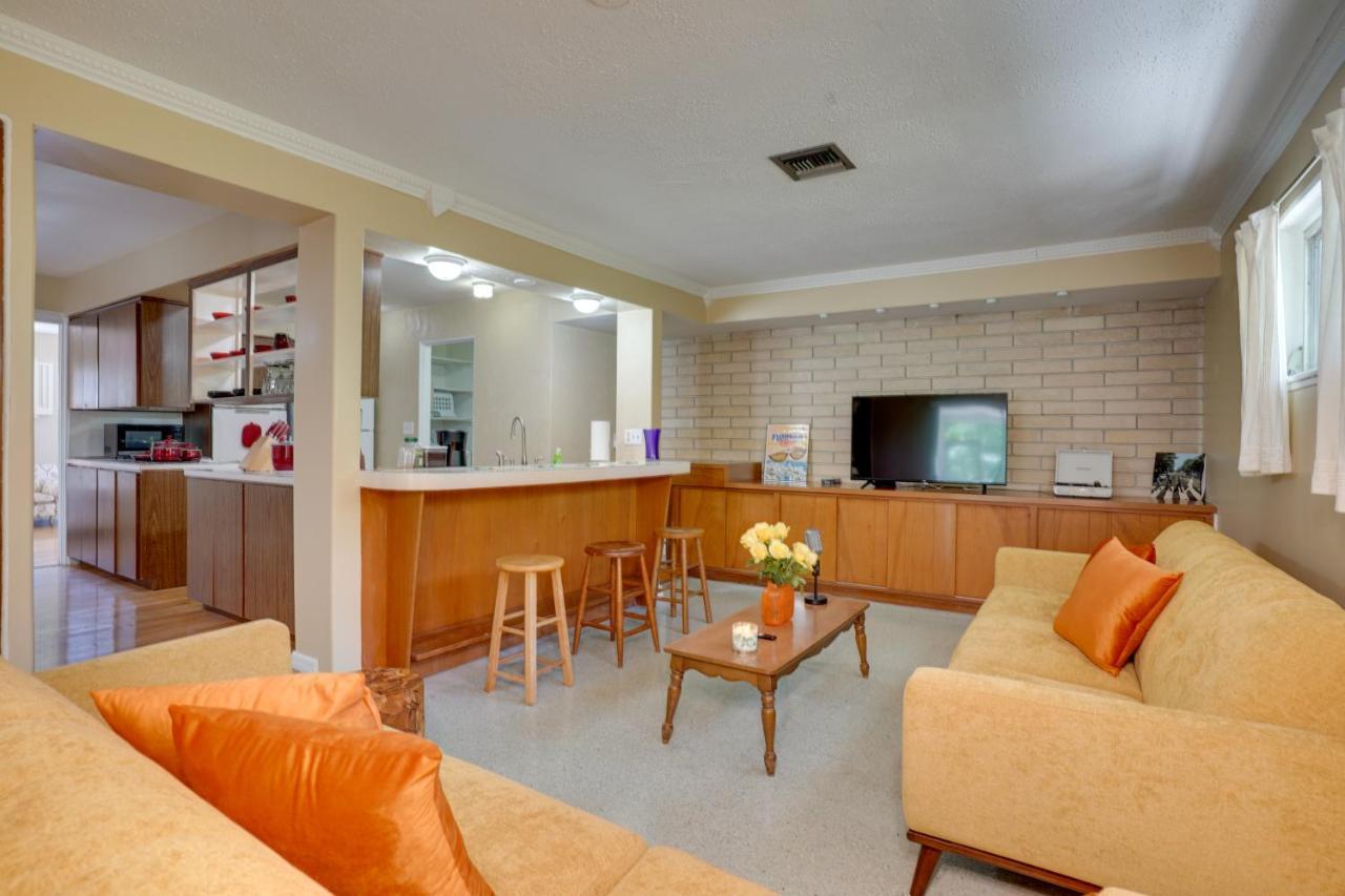 Charming Mid-Century House - Just Steps To Lake! Лейкленд Экстерьер фото